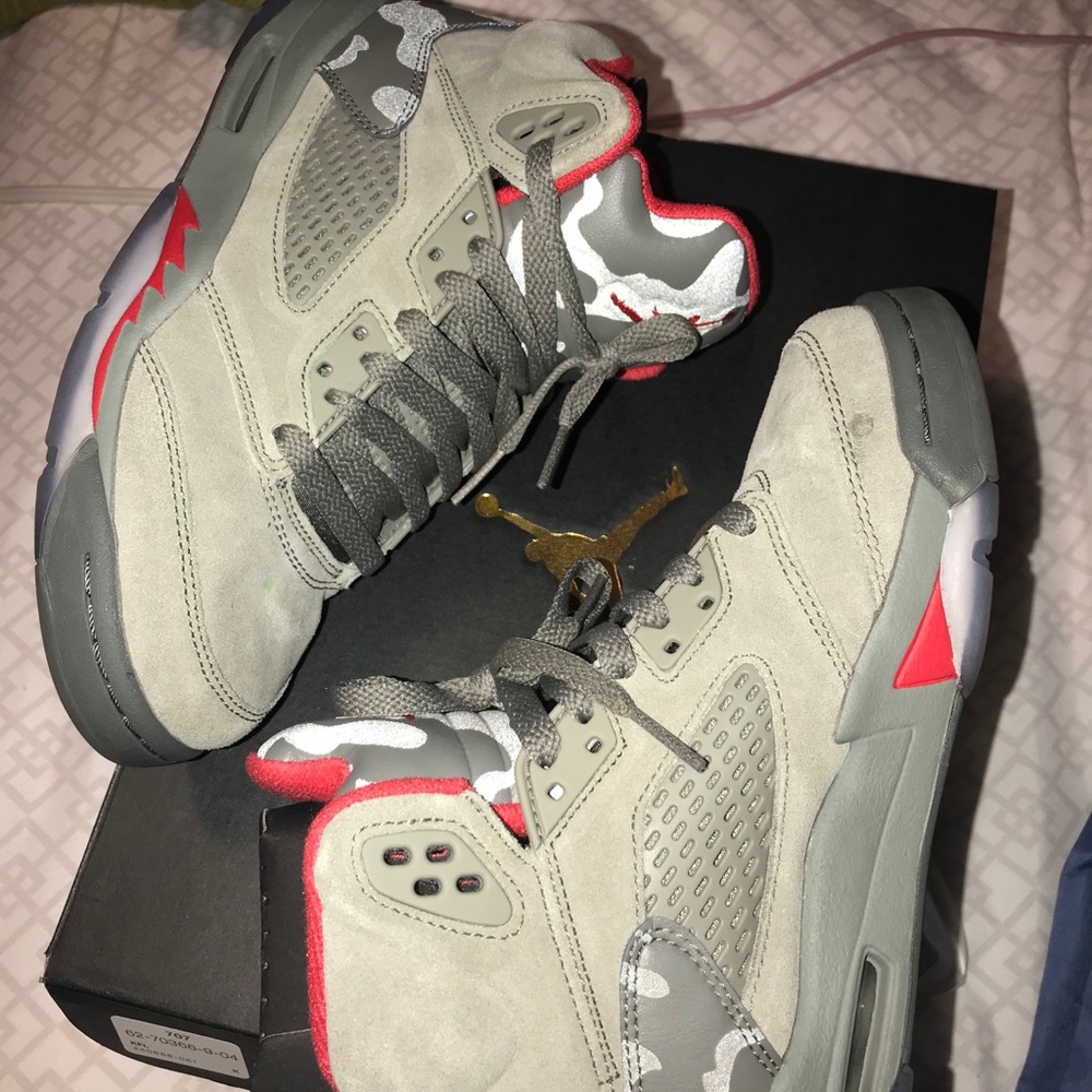 Jordan 5s , size 4.5